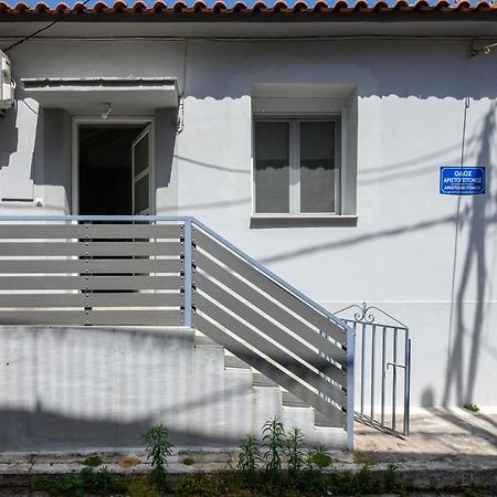 Zen Hut Apartment Каламата Екстериор снимка